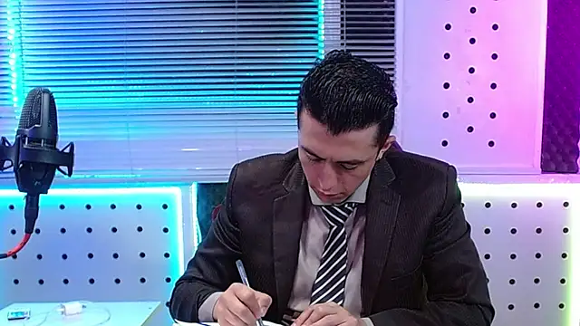 Darko0717 online show from May 2, 2026, 1:05 pm