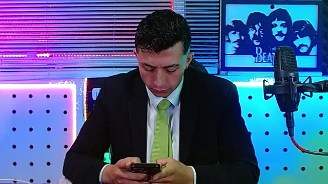Snapshot of Darko0717 chatting on July 26, 2026, 1:18 pm Darko0717 online show from July 26, 2026, 1:18 pm