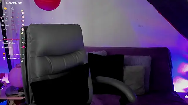 Snapshot of Cata_green chatting on March 6, 2025, 6:26 pm Cata green online show from March 6, 2025, 6:26 pm