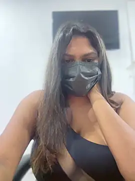 Snapshot of Black_Beauty997 chatting on February 12, 2025, 5:37 pm Black Beauty997 online show from February 12, 2025, 5:37 pm