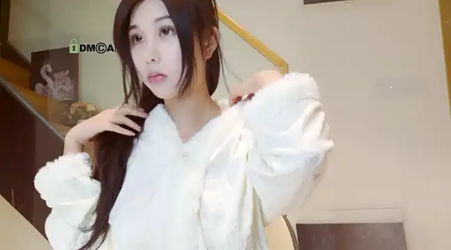 Serena-AU online show from March 3, 2025, 2:48 pm