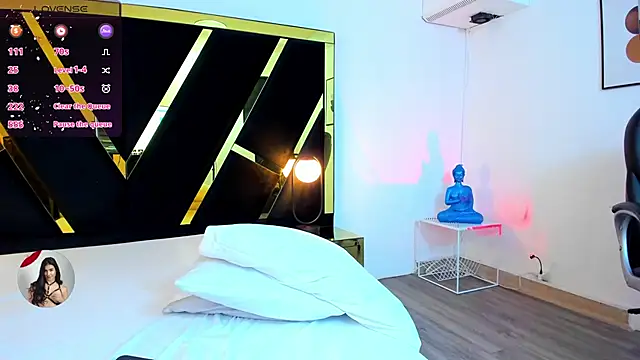 emilybae  online show from December 24, 2024, 4:40 pm