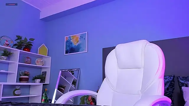 Snapshot of kylie_reyes chatting on December 13, 2024, 12:42 am kylie reyes online show from December 13, 2024, 12:42 am