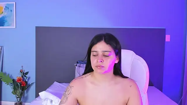 Snapshot of kylie_reyes chatting on March 13, 2025, 9:05 pm kylie reyes online show from March 13, 2025, 9:05 pm