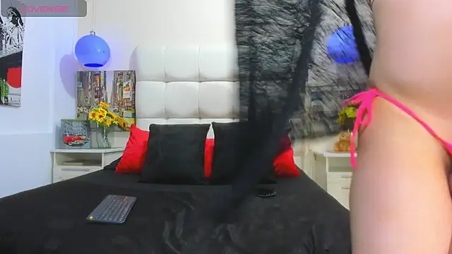 cinthya walker1 online show from April 29, 2026, 2:10 pm