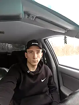 Snapshot of Loki_2597 chatting on March 16, 2025, 9:38 am Loki 2597 online show from March 16, 2025, 9:38 am