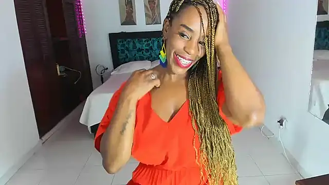 Snapshot of TAYLORR778 chatting on February 7, 2025, 1:32 pm TAYLORR778 online show from February 7, 2025, 1:32 pm