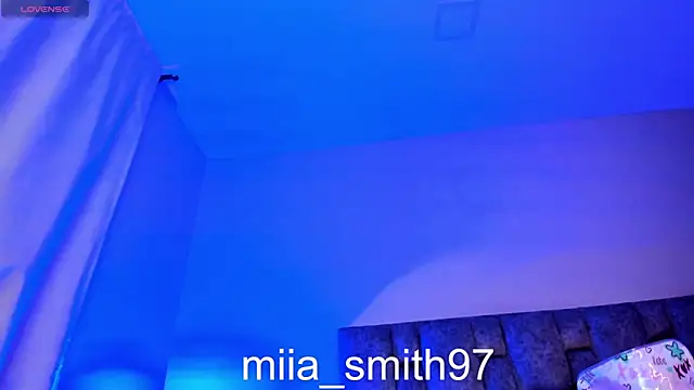 miia-smith97 online show from October 7, 2025, 9:34 pm