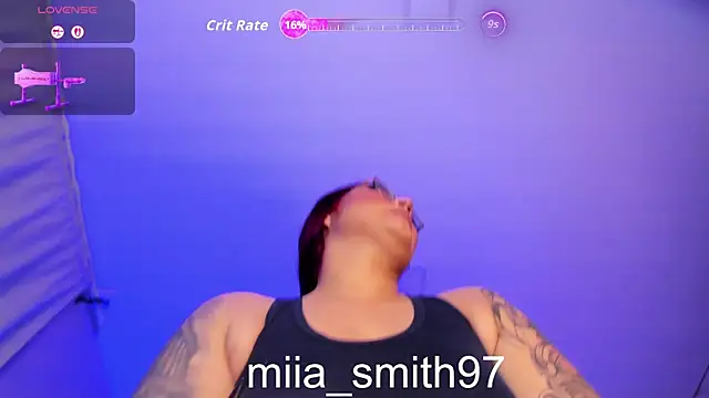 miia-smith97 online show from June 1, 2026, 8:32 pm