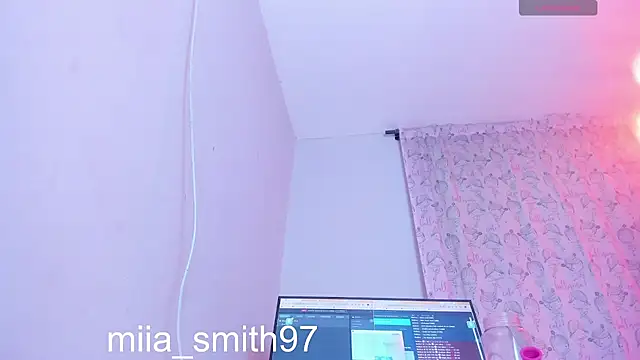 miia-smith97 online show from July 11, 2026, 9:27 pm