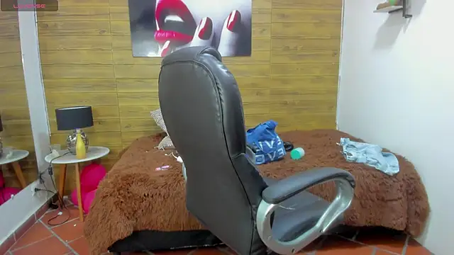 tracycum online show from March 20, 2025, 11:45 pm