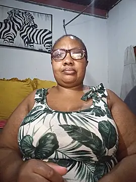 YELLOW BONE online show from June 24, 2026, 8:52 pm