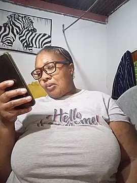 YELLOW BONE online show from June 30, 2026, 9:05 pm
