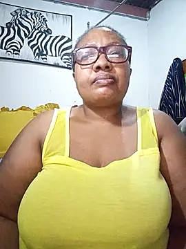 YELLOW BONE online show from July 4, 2026, 9:10 pm