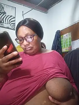 YELLOW BONE online show from July 6, 2026, 8:33 pm