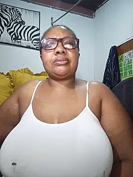 YELLOW BONE online show from July 9, 2026, 9:19 pm