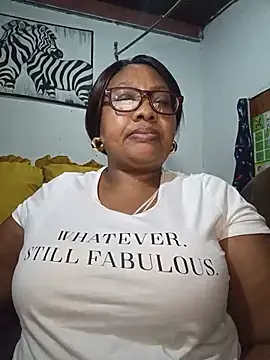 YELLOW BONE online show from July 16, 2026, 9:32 pm