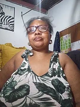 YELLOW BONE online show from July 28, 2026, 11:15 pm