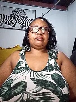 YELLOW BONE online show from July 30, 2026, 9:14 pm