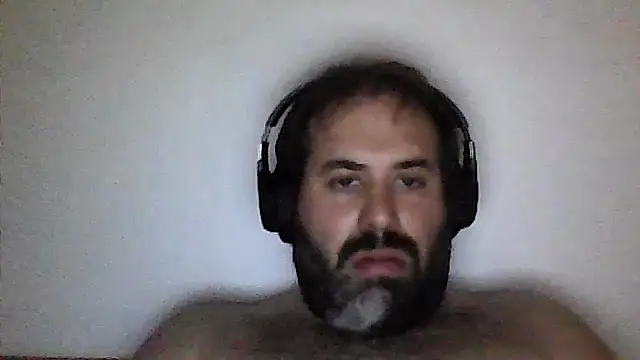 Snapshot of The_Masterxxx14 chatting on May 19, 2026, 6:14 pm The Masterxxx14 online show from May 19, 2026, 6:14 pm
