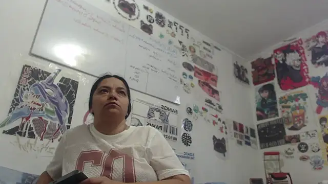 Snapshot of veronica_salas chatting on June 8, 2026, 11:10 am veronica salas online show from June 8, 2026, 11:10 am