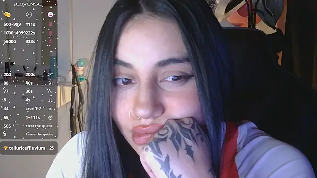 Snapshot of val_bardot chatting on June 14, 2026, 2:24 am val bardot online show from June 14, 2026, 2:24 am
