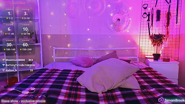 ServantBrook online show from February 4, 2025, 11:05 am