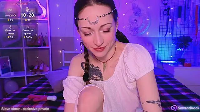 ServantBrook online show from February 18, 2025, 6:04 am