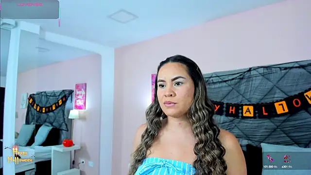 TaylorEvanss online show from October 14, 2025, 8:09 pm