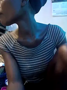 Snapshot of Slender-simple1 chatting on September 25, 2025, 3:49 pm Slender-simple1 online show from September 25, 2025, 3:49 pm