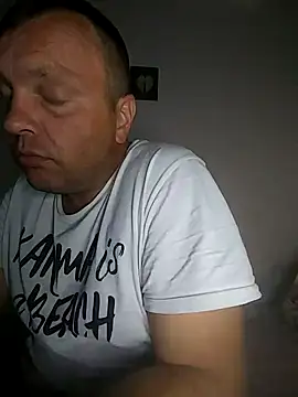 Snapshot of Bury0117 chatting on September 29, 2025, 12:10 pm Bury0117 online show from September 29, 2025, 12:10 pm