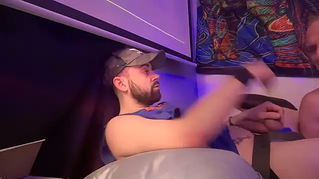 Fr4nk1eFFuxxx online show from March 4, 2025, 8:49 pm