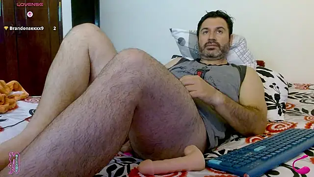 Snapshot of rodrher81 chatting on June 14, 2026, 11:45 am rodrher81 online show from June 14, 2026, 11:45 am