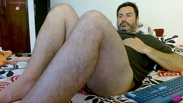 Snapshot of rodrher81 chatting on June 16, 2026, 12:24 am rodrher81 online show from June 16, 2026, 12:24 am