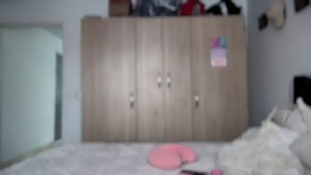 Sara Squirting Heels online show from February 3, 2025, 8:03 pm