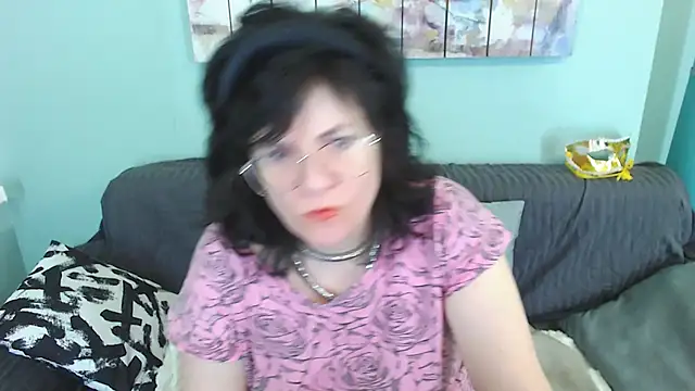 EverlyRays online show from January 13, 2025, 11:30 am