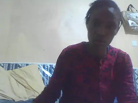 Snapshot of Smillie_prety chatting on May 13, 2026, 5:43 pm Smillie prety online show from May 13, 2026, 5:43 pm