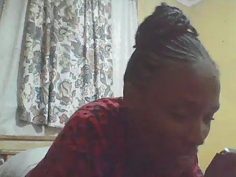 Snapshot of Smillie_prety chatting on June 10, 2026, 7:02 pm Smillie prety online show from June 10, 2026, 7:02 pm