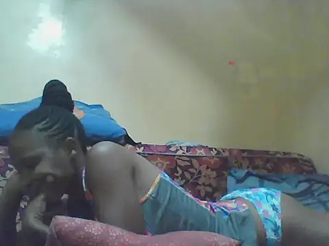 Snapshot of Smillie_prety chatting on June 19, 2026, 11:58 am Smillie prety online show from June 19, 2026, 11:58 am