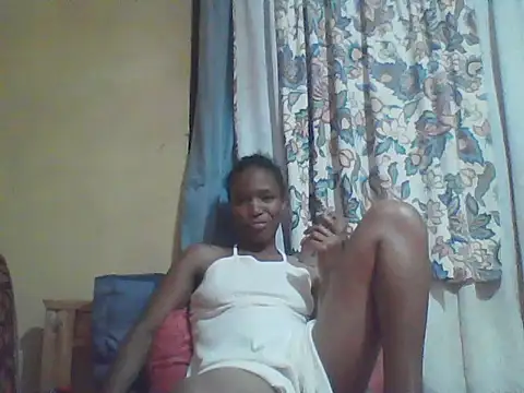 Snapshot of Smillie_prety chatting on June 22, 2026, 5:43 pm Smillie prety online show from June 22, 2026, 5:43 pm