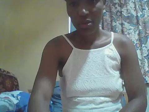 Snapshot of Smillie_prety chatting on June 23, 2026, 5:49 am Smillie prety online show from June 23, 2026, 5:49 am