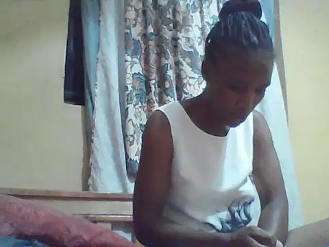Snapshot of Smillie_prety chatting on July 5, 2026, 5:42 pm Smillie prety online show from July 5, 2026, 5:42 pm