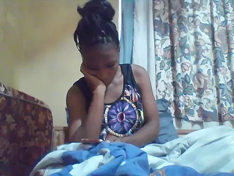 Snapshot of Smillie_prety chatting on July 8, 2026, 4:50 am Smillie prety online show from July 8, 2026, 4:50 am