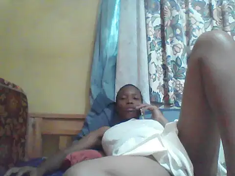 Snapshot of Smillie_prety chatting on July 16, 2026, 1:39 pm Smillie prety online show from July 16, 2026, 1:39 pm