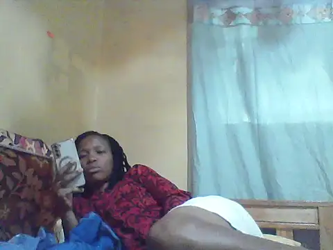 Snapshot of Smillie_prety chatting on August 1, 2026, 5:18 am Smillie prety online show from August 1, 2026, 5:18 am
