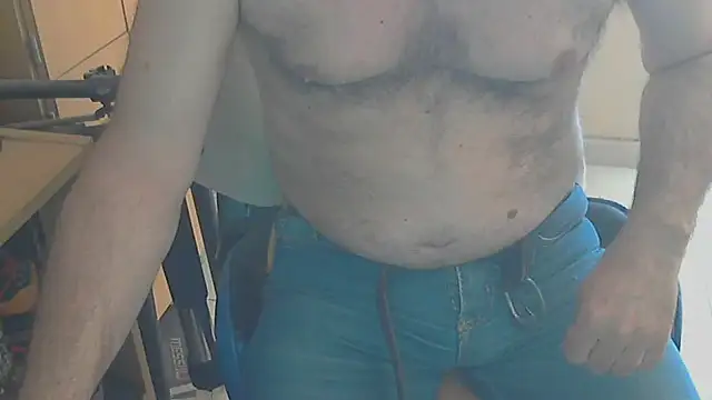 Snapshot of angelgarcia269 chatting on December 16, 2024, 12:06 pm angelgarcia269 online show from December 16, 2024, 12:06 pm