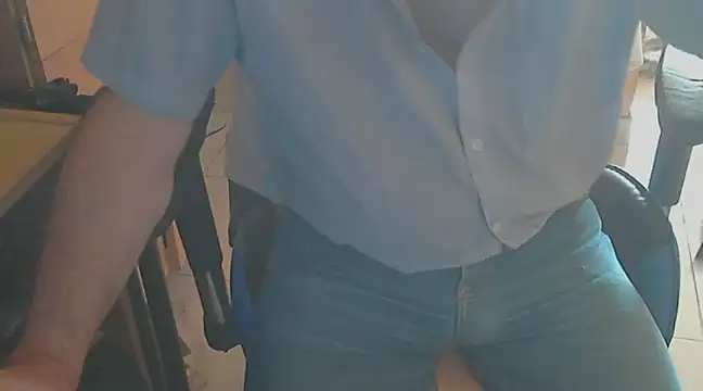 Snapshot of angelgarcia269 chatting on February 16, 2025, 2:54 pm angelgarcia269 online show from February 16, 2025, 2:54 pm