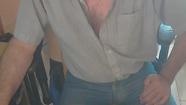 Snapshot of angelgarcia269 chatting on February 23, 2025, 11:11 am angelgarcia269 online show from February 23, 2025, 11:11 am