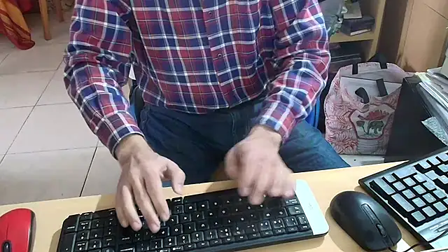 angelgarcia269 online show from July 15, 2026, 11:59 am