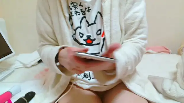 liliyRiSAcha-n online show from January 23, 2025, 7:29 pm